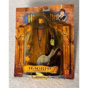 HARRY POTTER AND THE SORCERER'S STONE HAGRID/DELUXE CREATURE COLLECTION